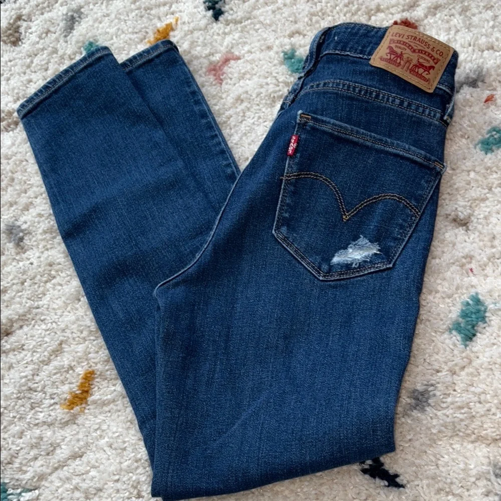 Levi’s 721 High-Rise Skinny Distressed Jeans Size 25 EUC - Picture 6 of 9